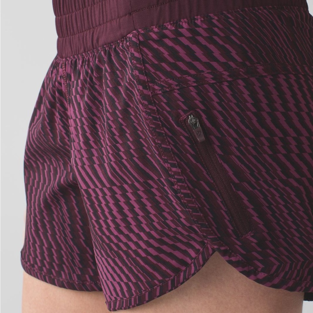 Lululemon Tracker Short Iii *4-Way Stretch - image 1